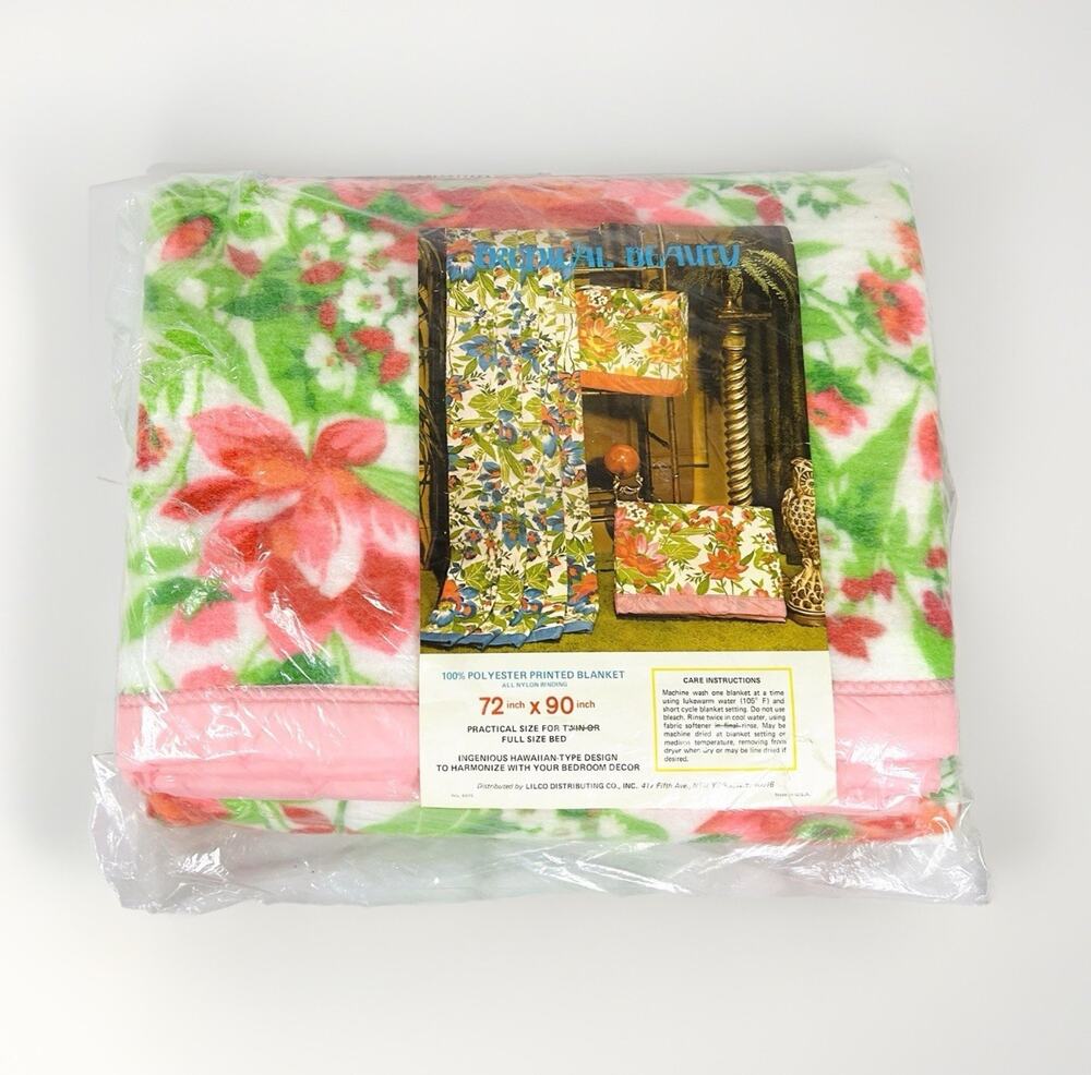 Vintage Tropical Beauty Floral Blanket Twin/Full 72" X 90" New Old Stock Lilco